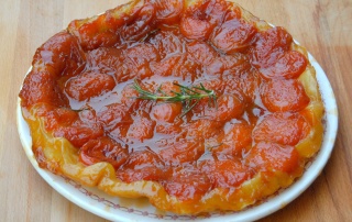 tarte-tatin-abricot-miel-romarin