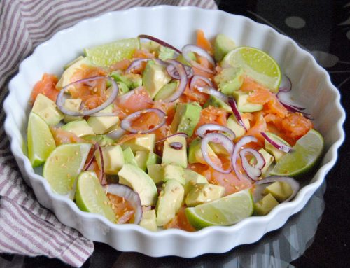 Salade à la truite fumée et avocat
